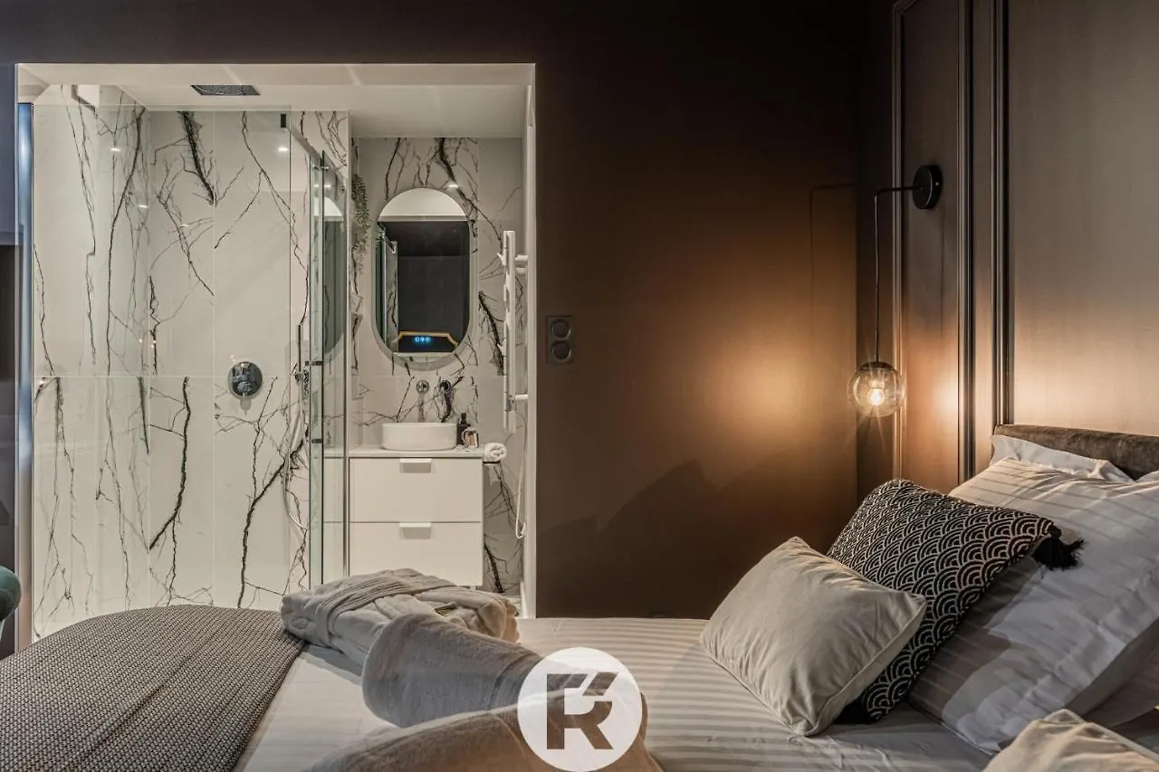 R'Apparts The Love Nest Suite Grenoble
